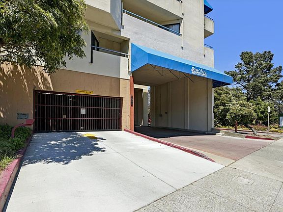 2nd image of 1551 Southgate Ave APT 302