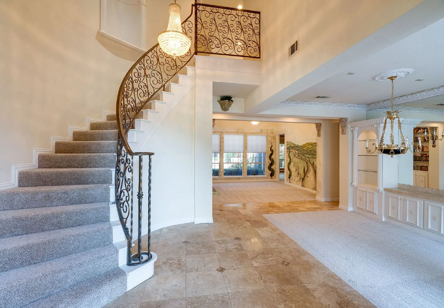 5 bed, 4.5 bath, 4195 sqft, $6,000 — Photo 3
