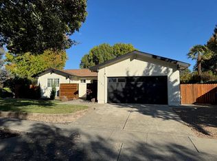 1132 Deerfield Dr, Napa, CA 94558