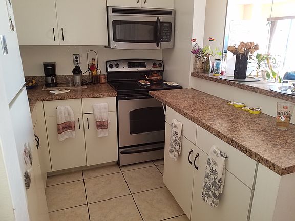 5th image of 2540 Shore Blvd APT 17F