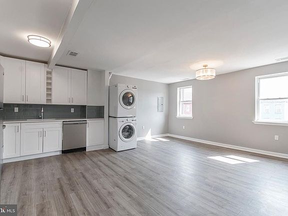 5th image of 515 W Girard Ave #3F