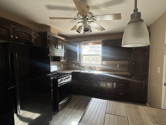 4th image of 522 S M St