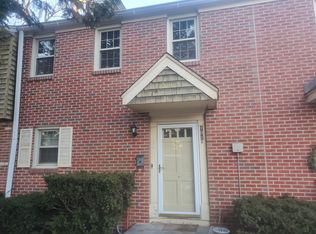101 Locust St APT B, Moorestown, NJ 08057