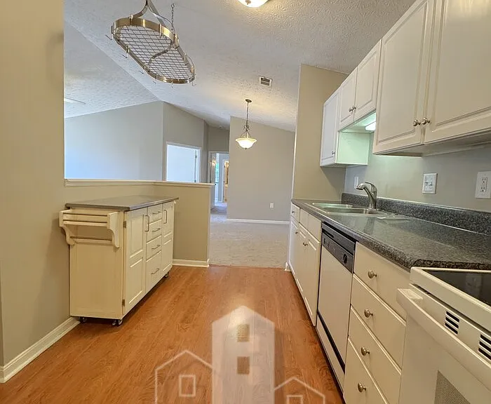 6829 Meadow Creek Dr #208 — Photo 8