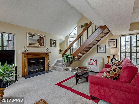 5th image of 6043 Curtier Dr APT B