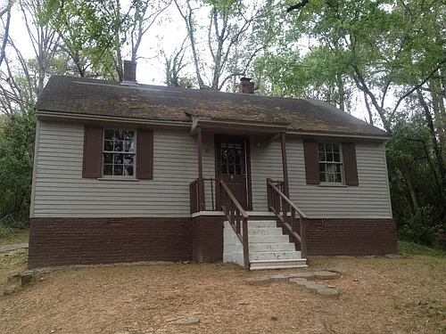 27 Stuart Dr Photo 1