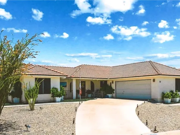 40 Palm Gardens Dr, Palm Gardens, NV 89039