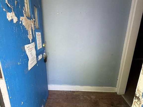 2nd image of 1710 Wilson Ln