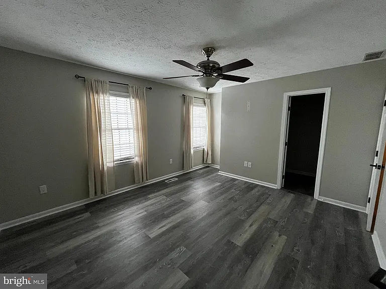 321 Tudor Dr — Photo 6