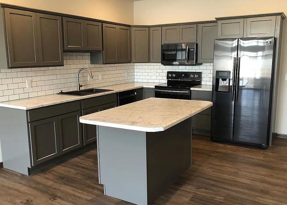 2nd image of 2415 E Copalis Pl