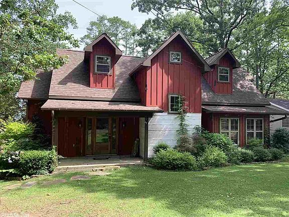 2nd image of 30 Cedar St