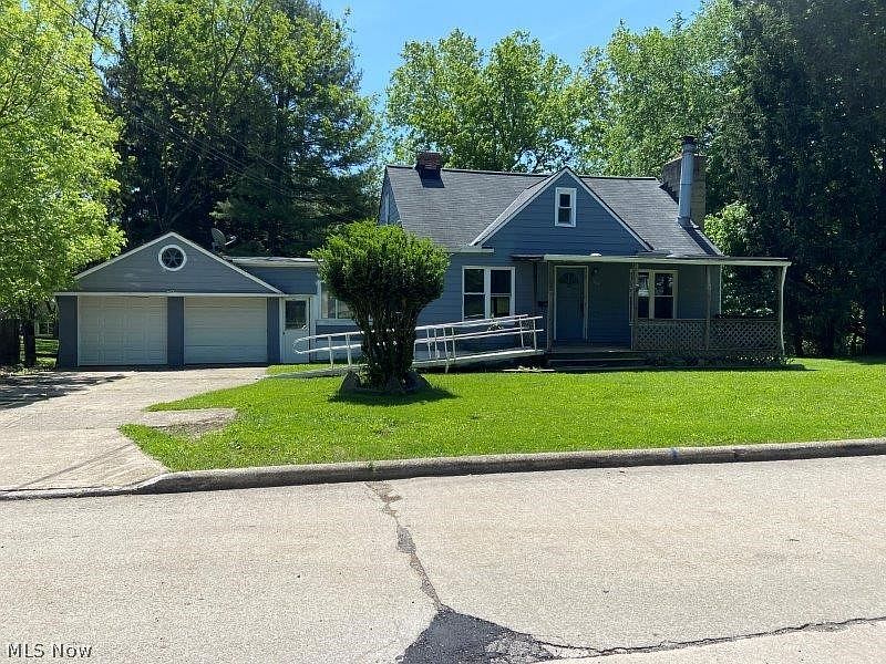 1st image of 164 Forest Dr