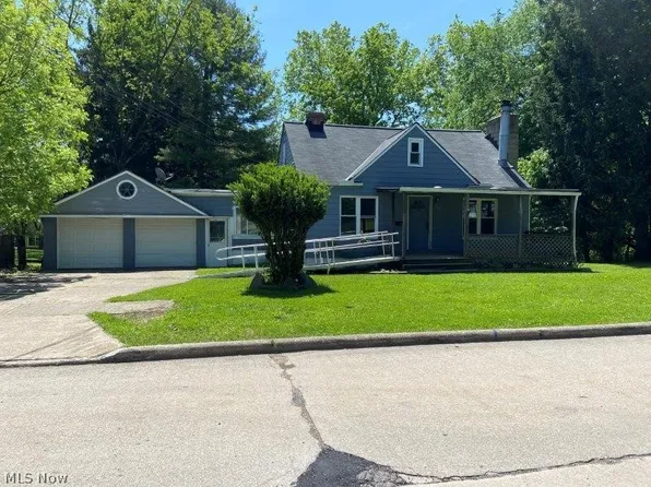 164 Forest Dr, Bedford, OH 44146