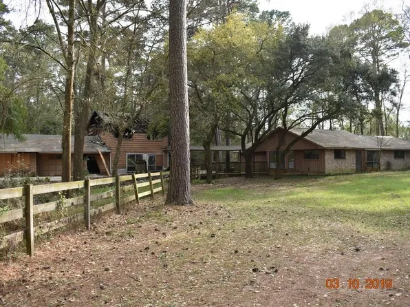 81 Oak Grove Ln, Conroe, TX 77304
