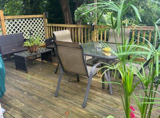 32 Judson Ave, Mystic, CT 06355