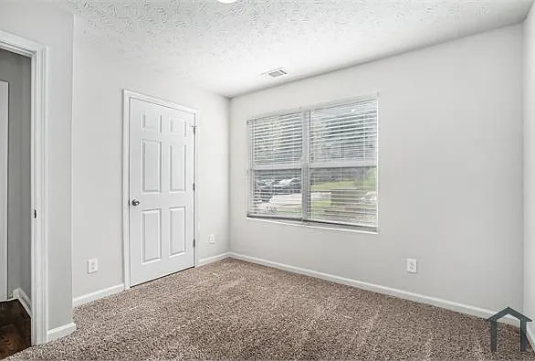 7104 Par Four Way — Photo 10