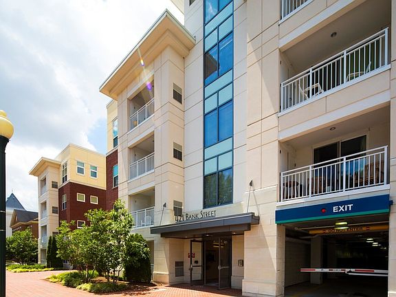 5th image of 328 E Freemason St APT 406C