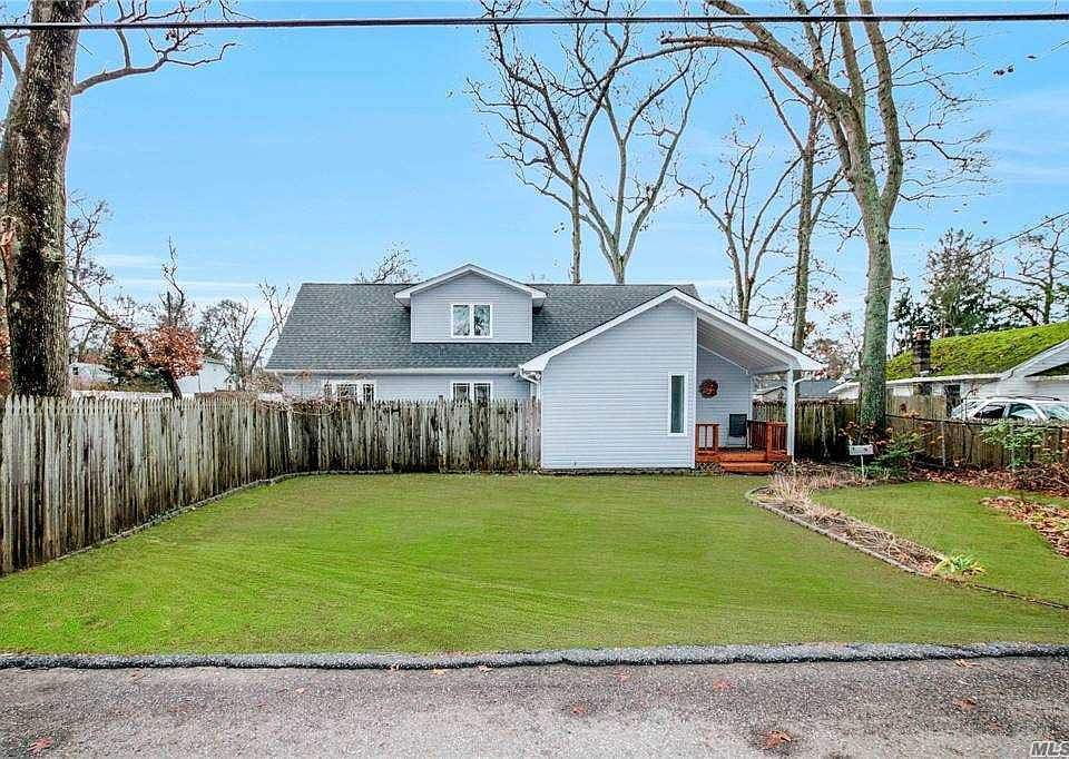 1st image of 24 Main St