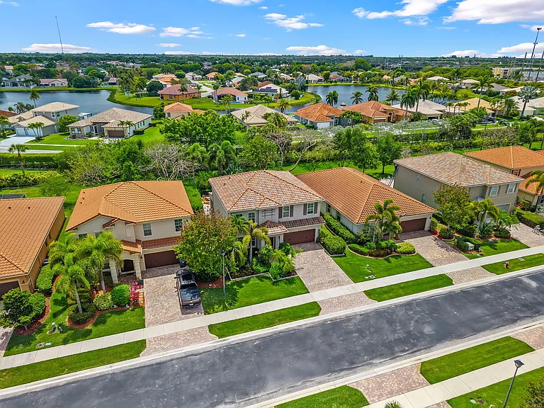 10652 Ivanhoe Ln — Photo 47