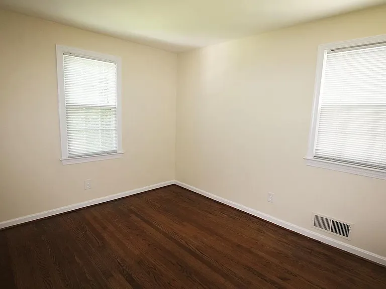 5509 Glenwood Rd — Photo 18