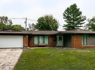 206 Chaucer Dr, Belleville, IL 62226