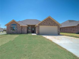 201 Nick Ct, Aubrey, TX 76227
