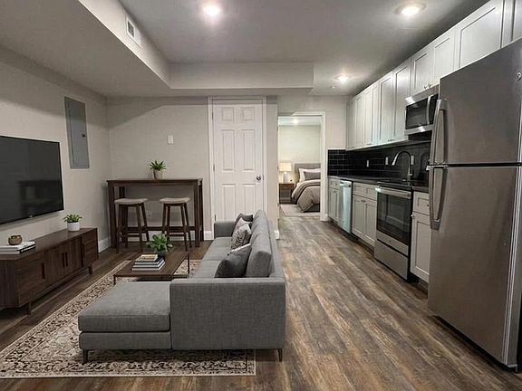 5th image of 1302 N 22nd St #B
