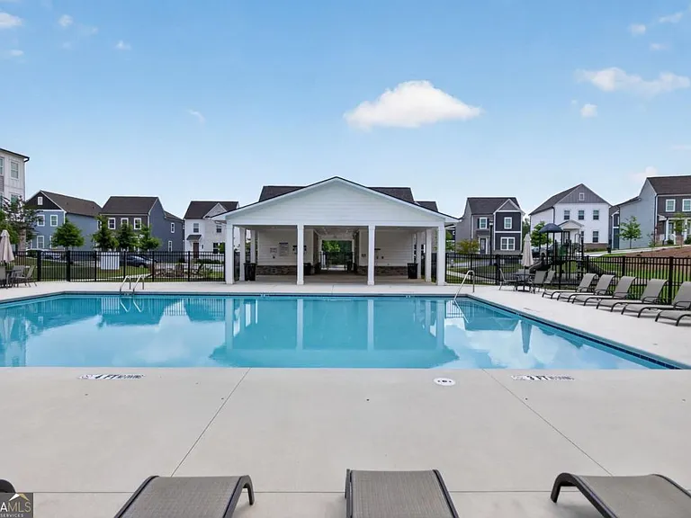 1445 Creekside Cir — Photo 47