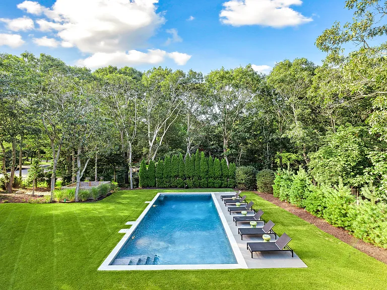 9 Oyster Shores Rd — Photo 3