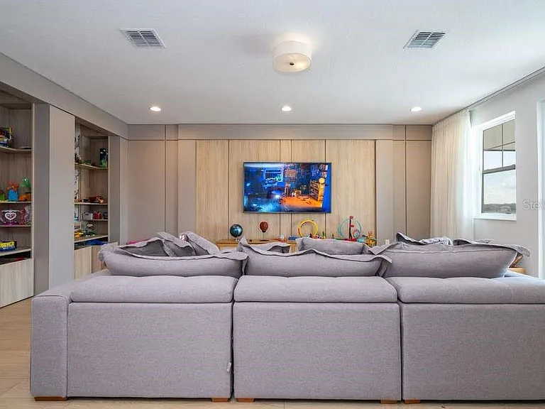 16870 Sanctuary Dr — Photo 70