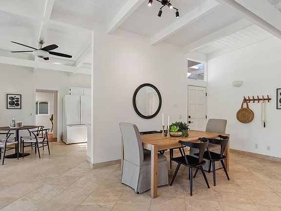 4th image of 1059 Las Pavadas Avenue