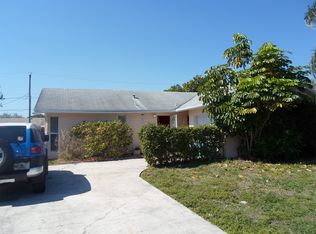 345 SW 33rd Ter, Deerfield Beach, FL 33442