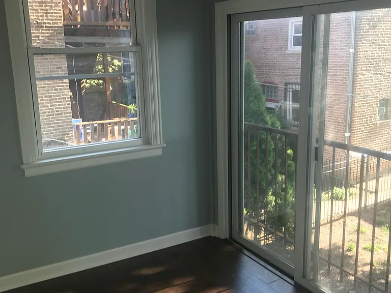 2429 N California Ave #1 — Photo 8