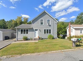 501 N Eagle St, Clarksburg, MA 01247