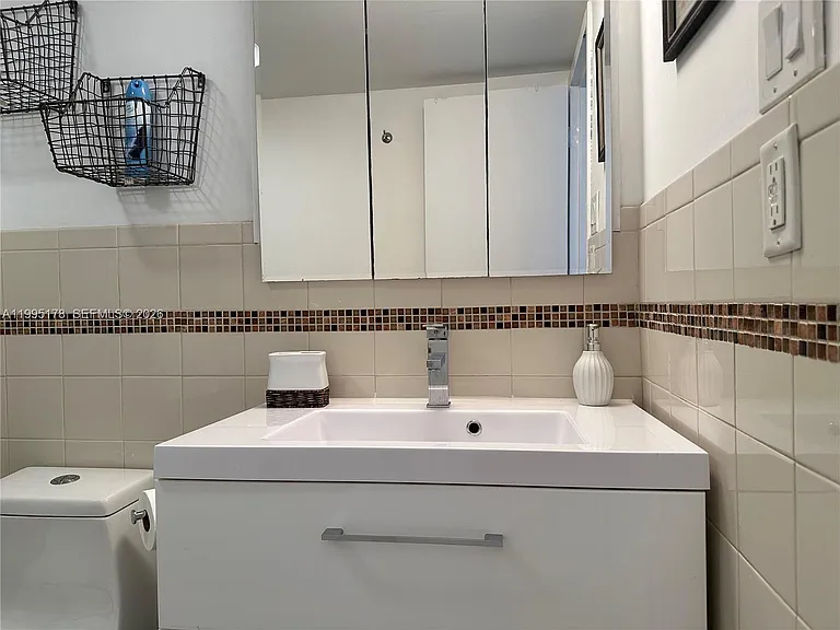 100 Bayview Dr #1405 — Photo 35