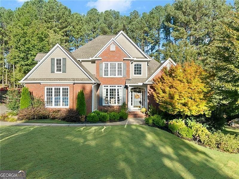 1st image of 385 Graves Rd
