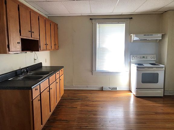 4th image of 22 Ashlawn Dr