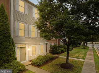 2505 Bronze Stone Pl, Herndon, VA 20171