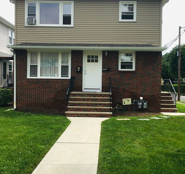 1st image of 2 Dahnerts Park Ln