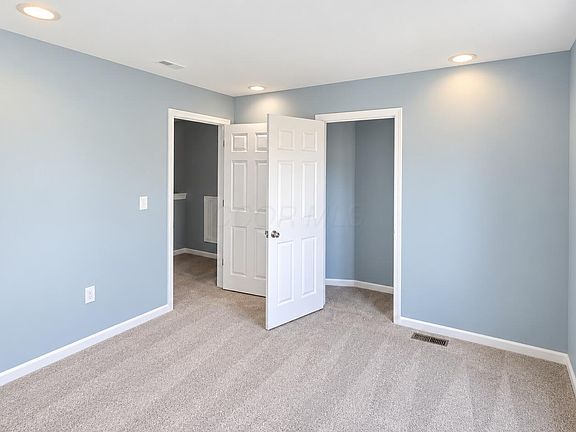 5th image of 575 Darius St