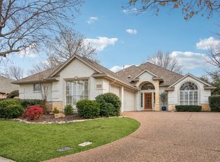 4037 Appian Way, Arlington, TX 76013