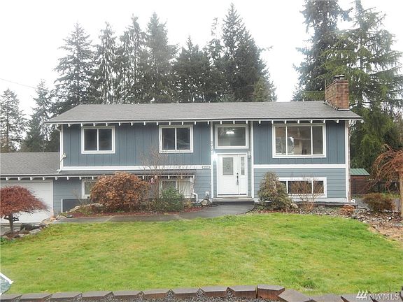 2nd image of 3725 101st Ave SE