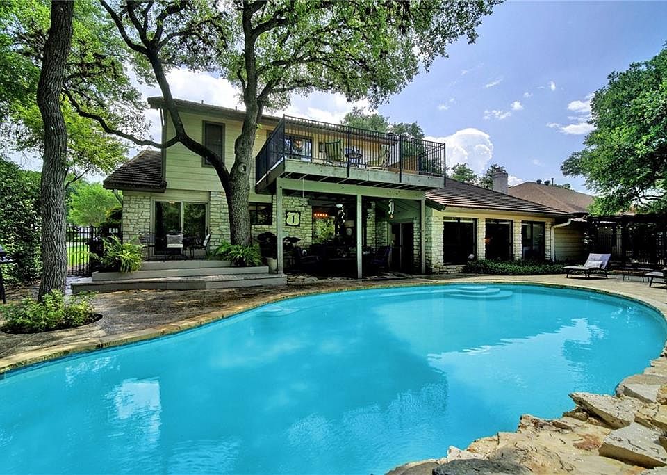 1st image of 10234 Pinehurst Dr