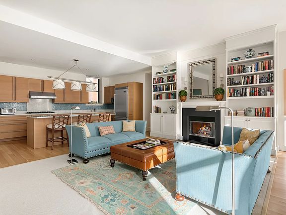 4th image of 233 E 17th St APT 6