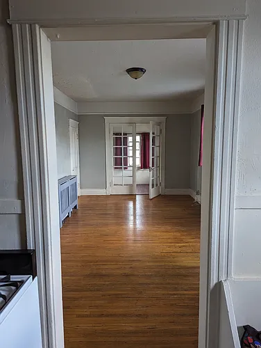708 Central Ave SE #4 Photo 1