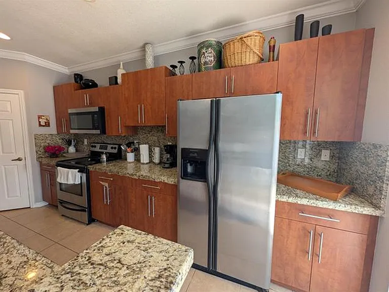 238 SE 2nd Ave #Townhouse 238 — Photo 7