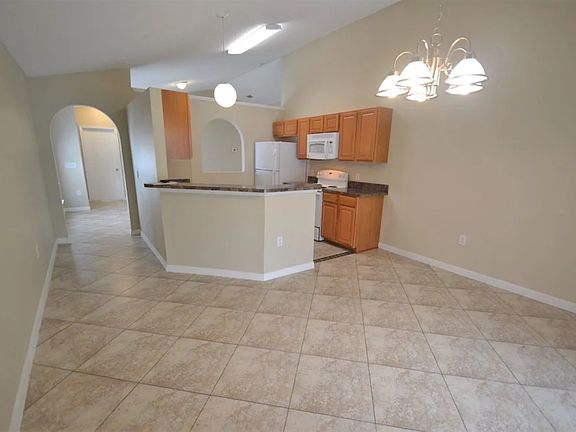 4th image of 7644 Harbor Bend Cir