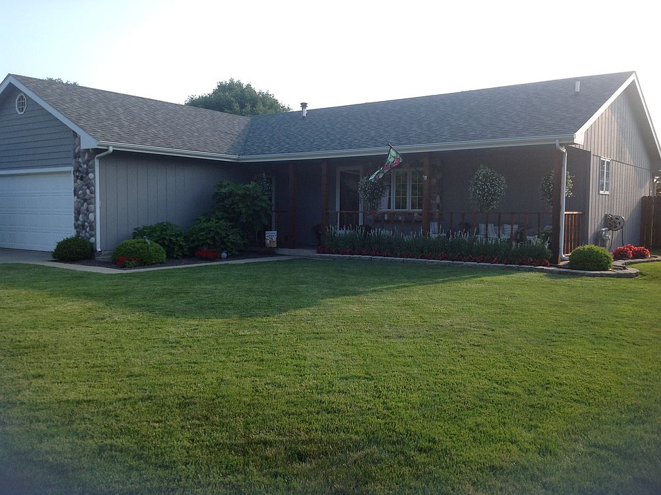 1st image of 577 N Jackson Ave