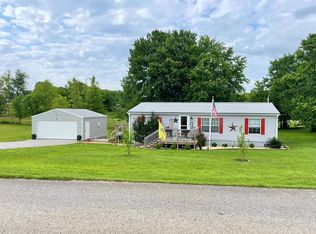 7090 Old Smithville Hwy S, Sparta, TN 38583