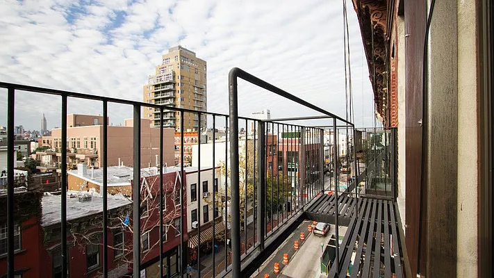 Rented by Carnegie Management Inc | media 17